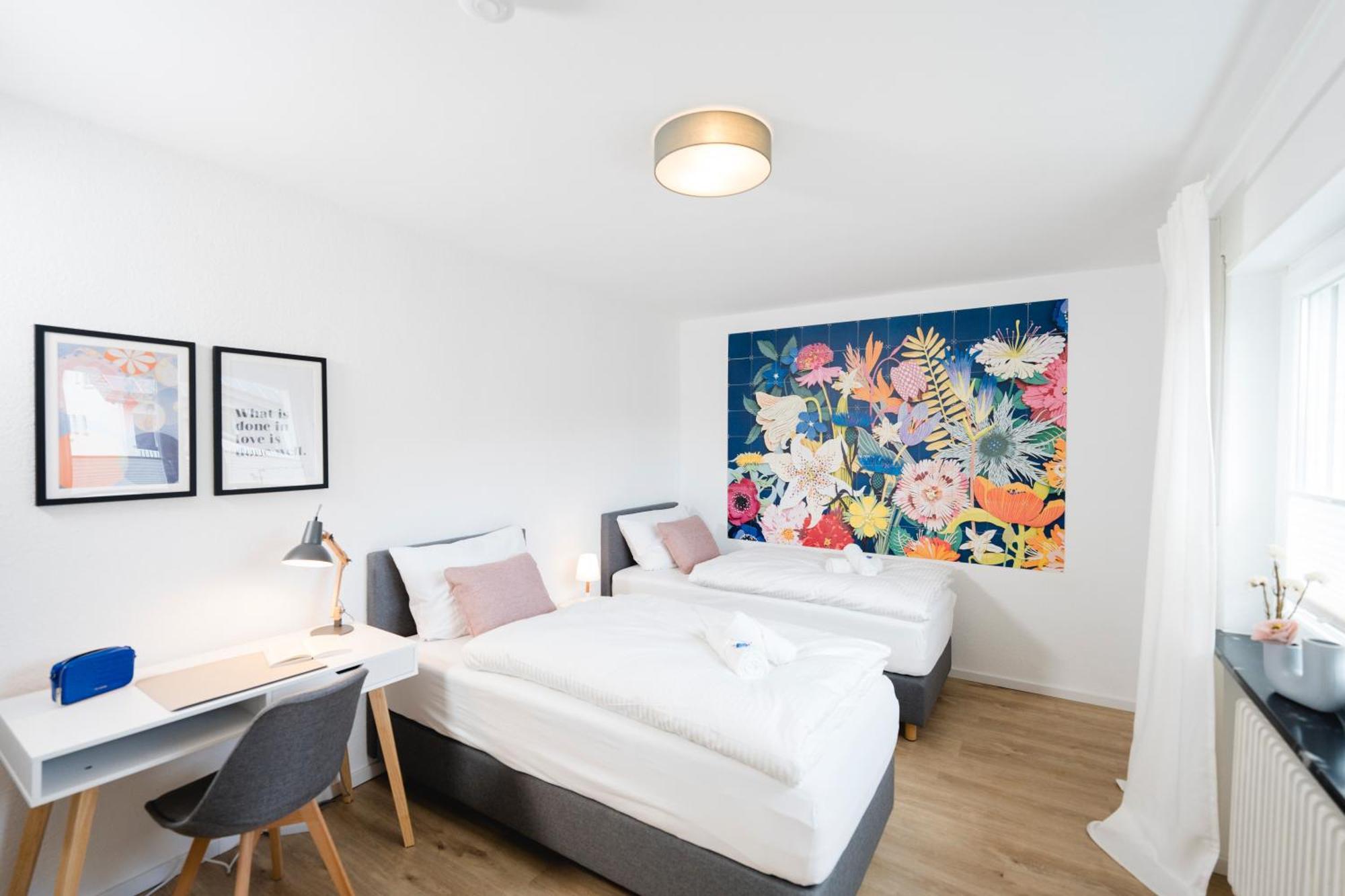 Stadtrand Oase Karlsruhe Mit Balkon Exterior foto